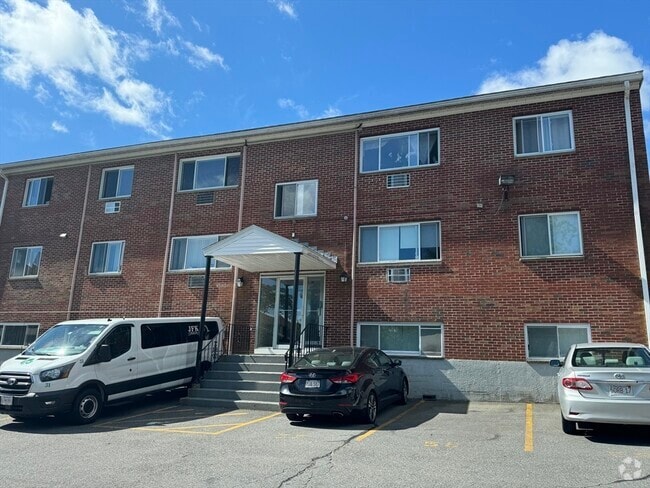 Building Photo - 135 Winthrop St Unit 4A Rental