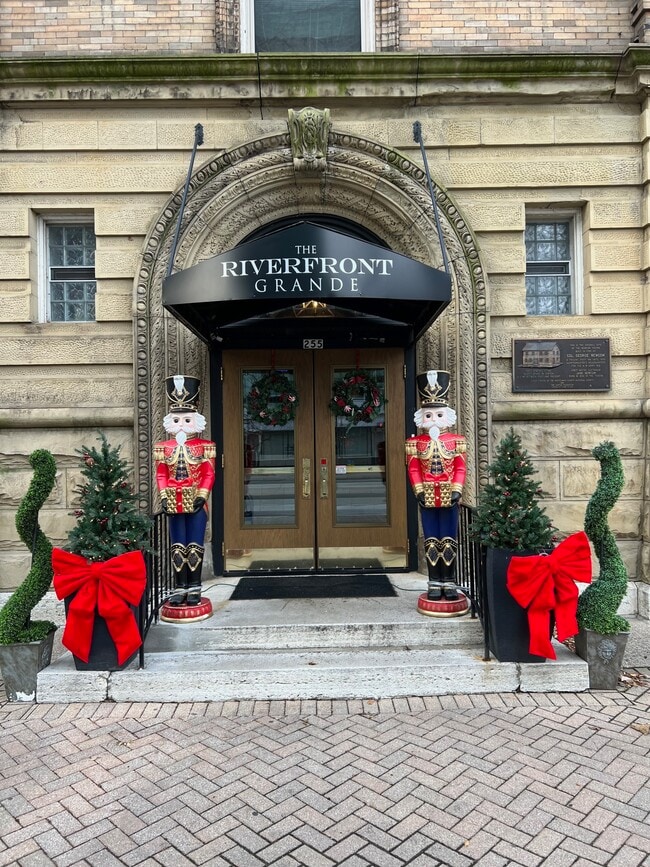 Waterfront - Florida Waterfront Homes For Sale - 52061 Homes | Zillow