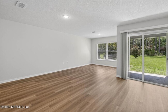 Photo - 129 Wellwood Ln