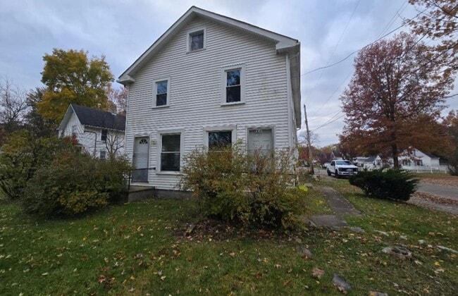 Photo - 1601 Grafton Rd