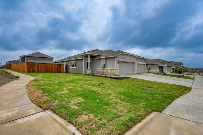 Photo - GORGEOUS 3 BEDROOM DUPLEX LOCATED IN MIDLOTHIAN ISD!