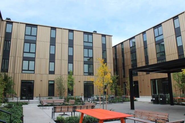 Photo - Chaku Kumtuks Haws