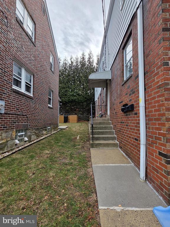 Photo - 1022 Fox Chase Rd Unit B