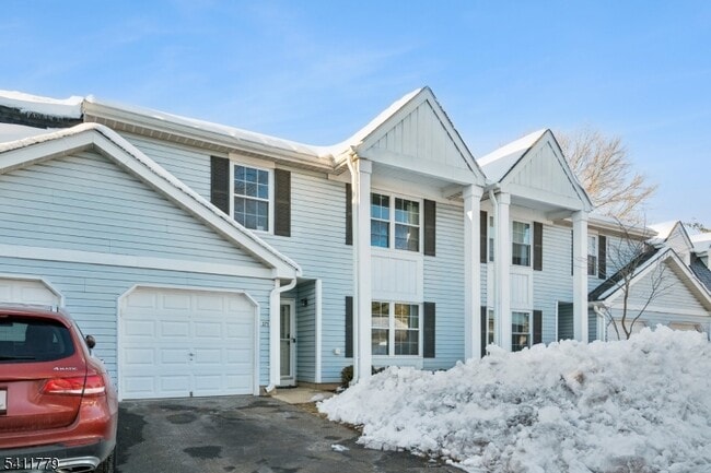 Photo - 371 Hawkshead Way