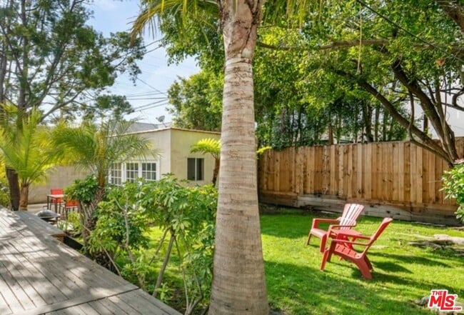 Photo - 807 N Stanley Ave