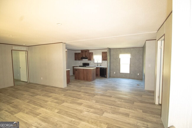 Photo - 1778 Zettwell Rd