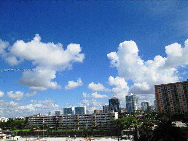Photo - 100 Bayview Dr Condo Unit 530