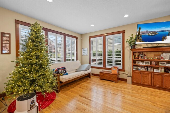 Photo - 69 Greenmoor Dr