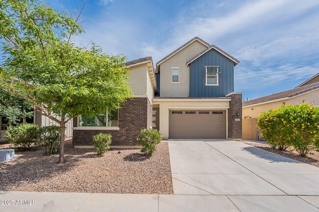 Photo - 2093 E Lantana Dr House