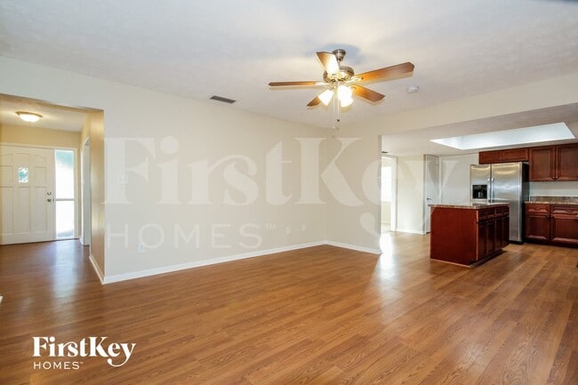 Photo - 3814 Treadway Dr