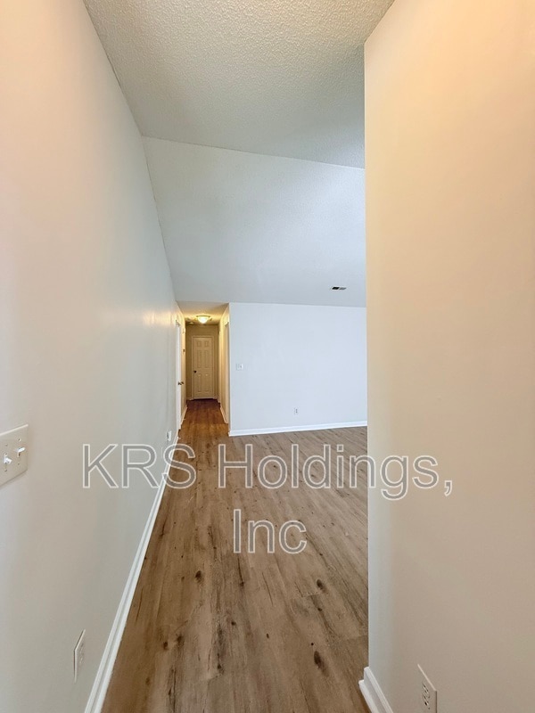 Photo - 612 Kendall Dr
