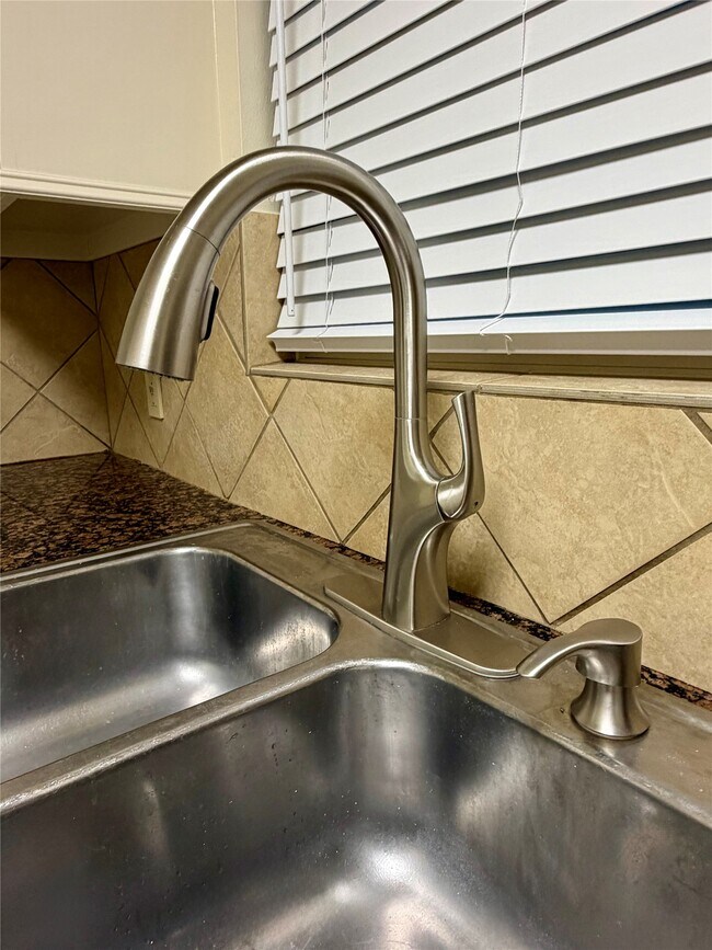 Photo - 2812 Wichita St Unit 6