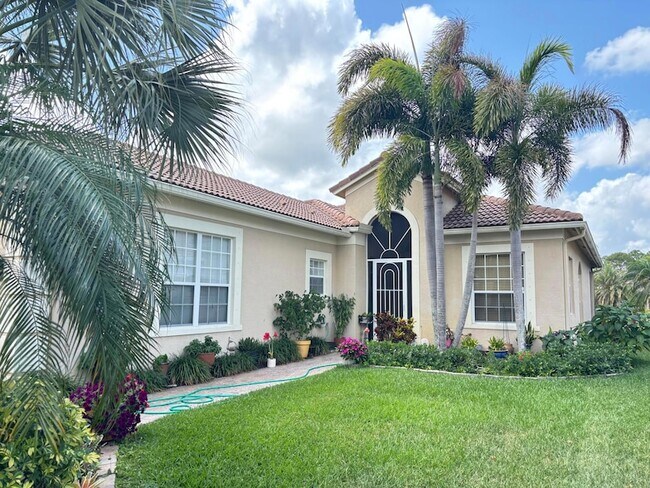 Photo - 6532 SE Broadmoor Ln