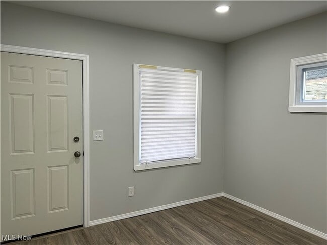 Photo - 15630 Holmes Ave Unit Down