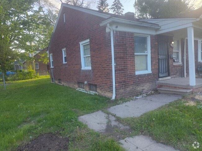 Building Photo - 18842 Moross Rd Rental