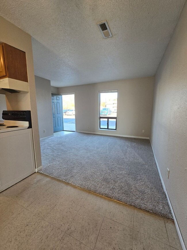 Photo - 2 Bedroom 1 Bathroom Apartment in the heart of Osage Beach!! Unit 856 Hwy D #46