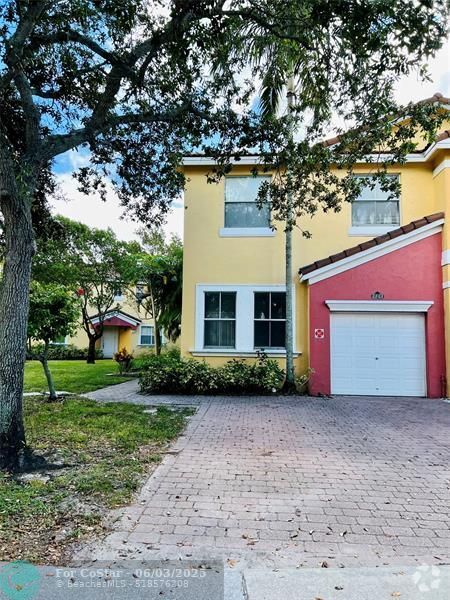 Building Photo - 2222 Shoma Dr Rental