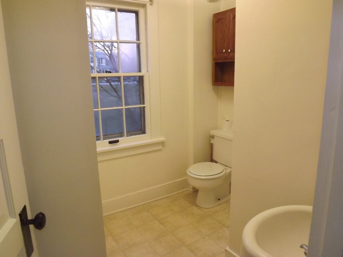 Photo - 18 School St Unit 1