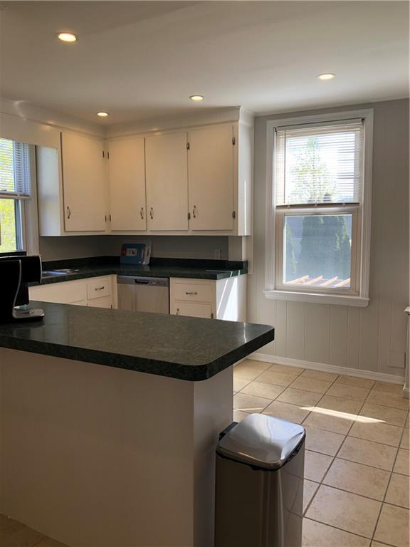 22 Carroll Ave