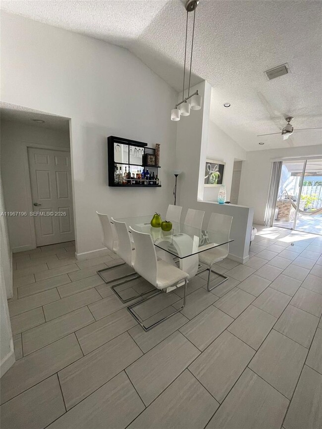 Photo - 755 Sand Creek Cir