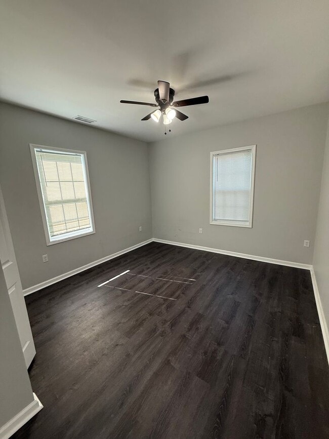 Photo - 1 Bed/1 Bath Apartment (Upstairs) Unit C