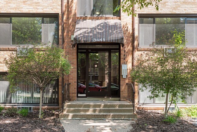 Photo - Updated Boutique 28 Unit Building on Emerson