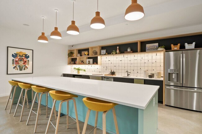 Photo - The Parallel