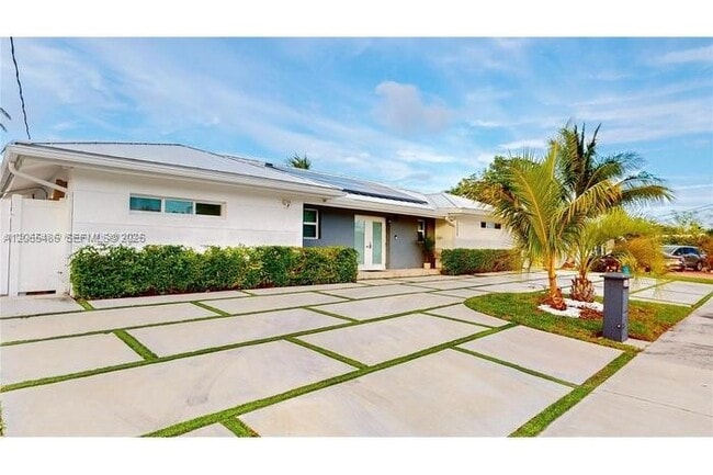 Photo - 2335 NE 194th St