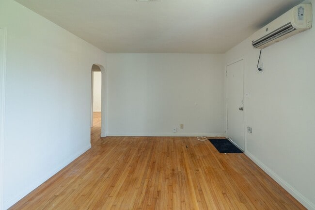 Photo - 4452Cogs Unidad 4454