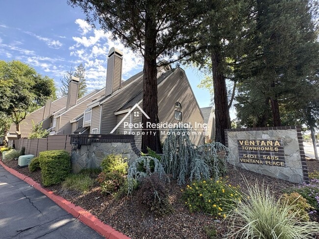 Building Photo - Spacious Citrus Heights 3bd/2.5ba Condo!