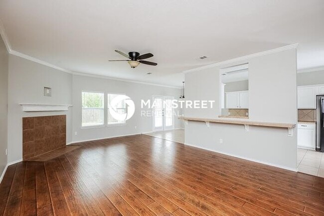 Photo - 4 Bedroom Pet-Friendly Home in Burleson, T...