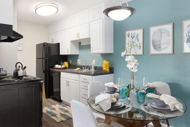 Photo - Edgewater Village Apartments