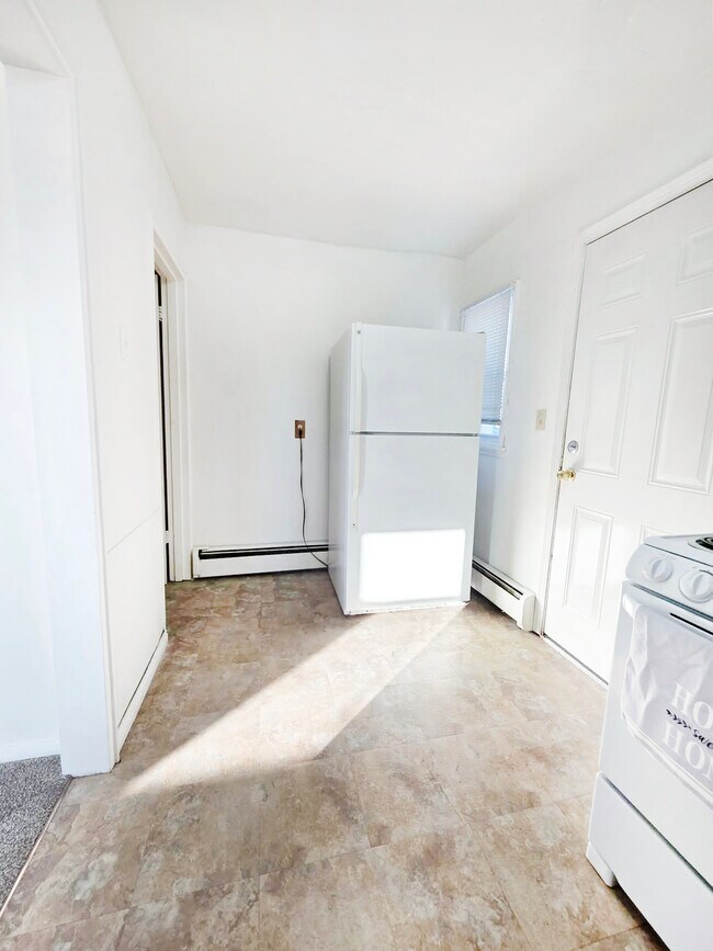 Photo - 806 8th St N