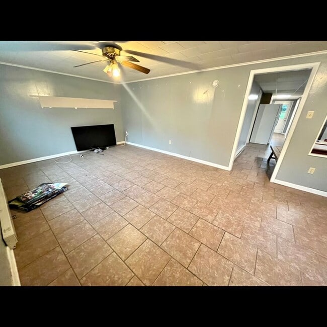 Photo - 118 Grove St Unit A