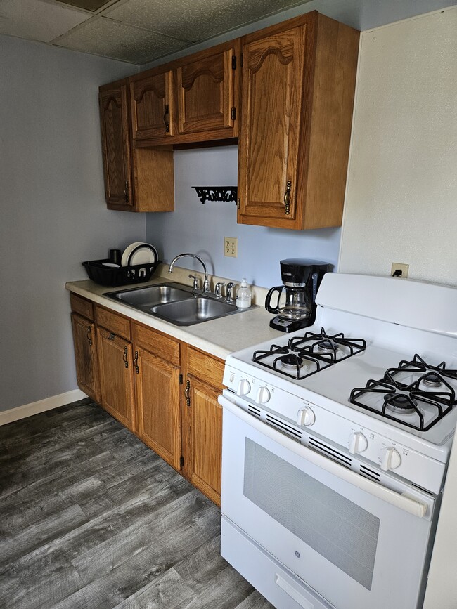 Photo - 346 Rose Ln Apartments Unit #4