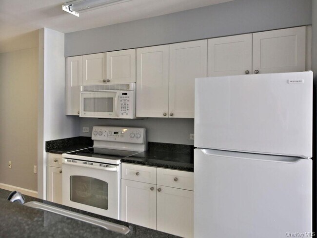 Photo - 300 Mamaroneck Ave Unit 533