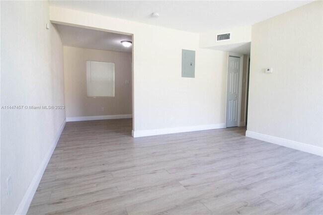 Photo - 429 NW 9th Ave