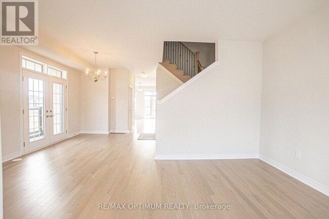 Photo - 70 Keyworth Cres