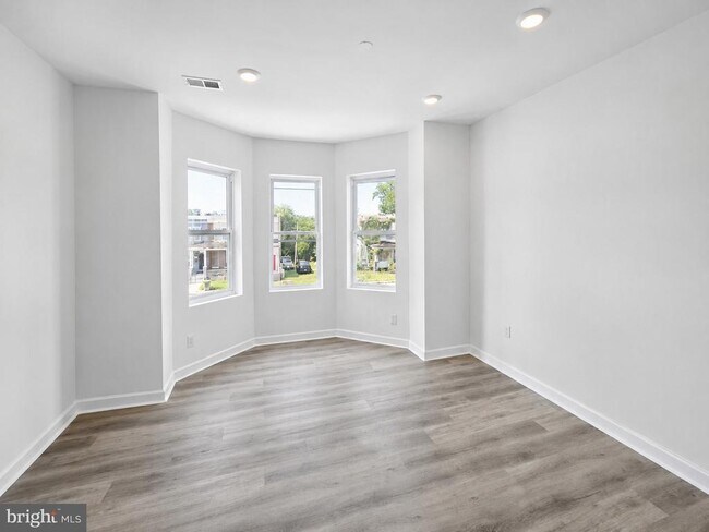 Photo - 4031 Park Heights Ave