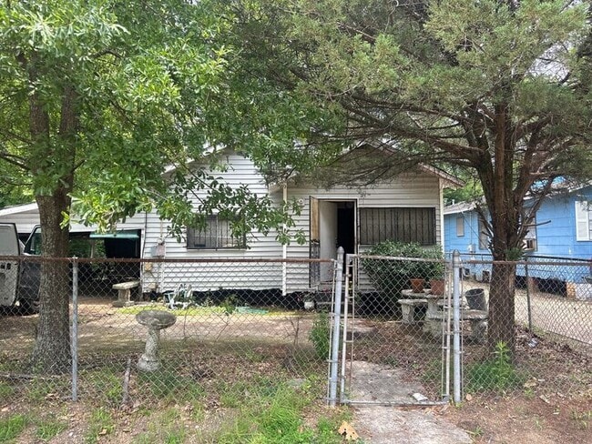 Photo - 3026 Bishop Ave