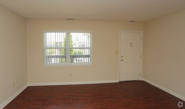 Photo - Hudson Pointe