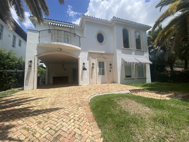 Building Photo - 2422 S Miami Ave Rental