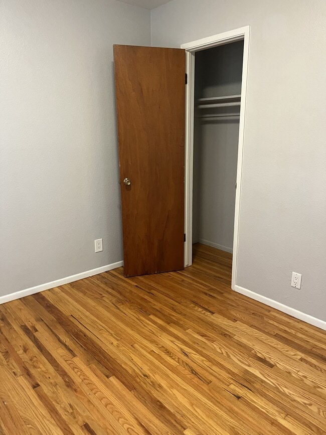 Photo - 1959 Colonia Pl Unit 1959