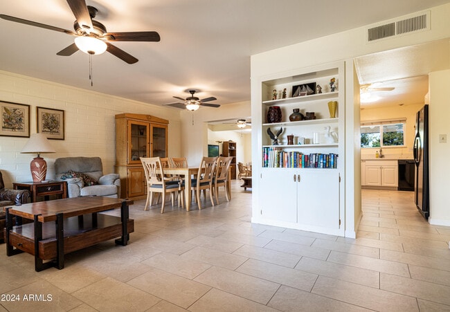 Photo - 10846 N 109th Ave