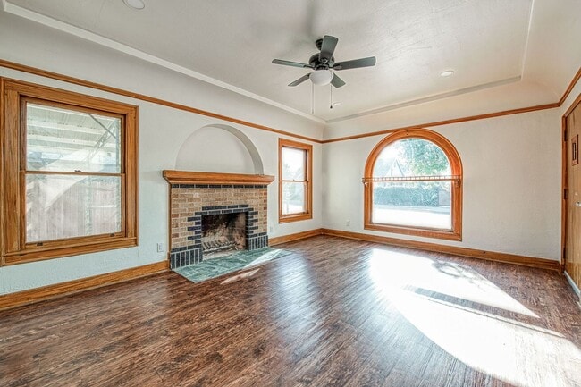 Photo - 141 E Hedges Ave Unit 141 E. Hedges - House