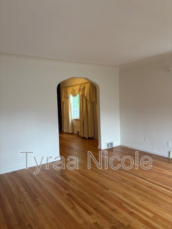 Photo - 1939 Ewald Cir