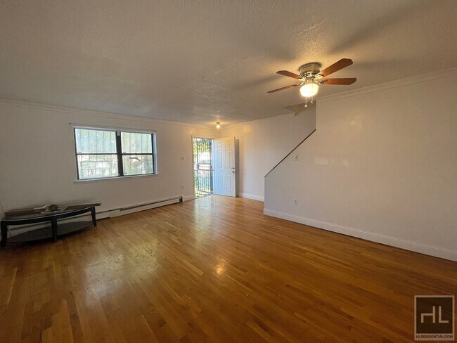 Photo - VAN SICLEN AVENUE Unit 1