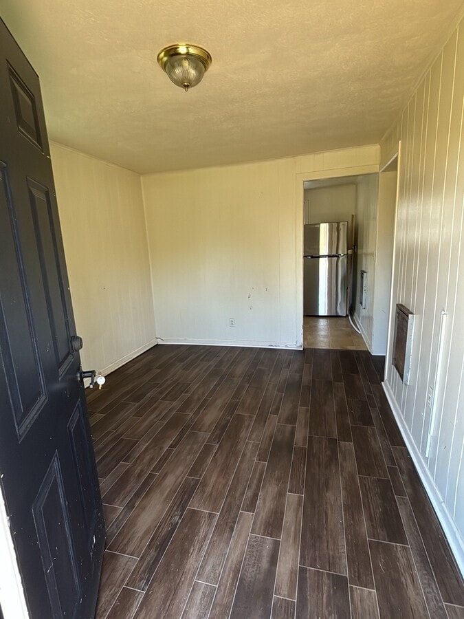 Photo - 1604 B E 9th St