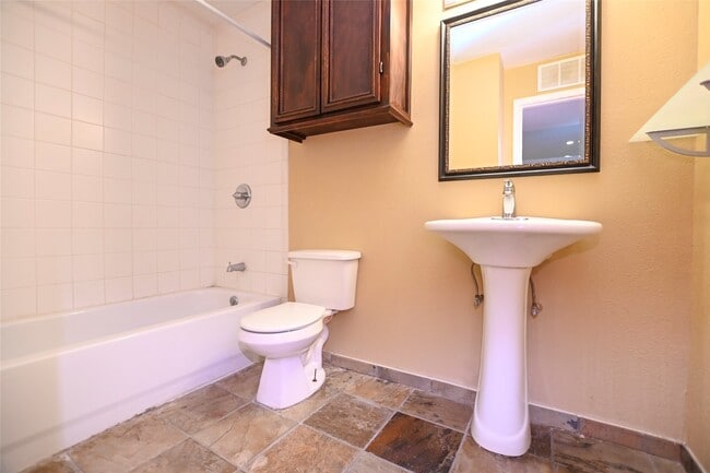 Photo - 8423 Hearth Dr Unit 2