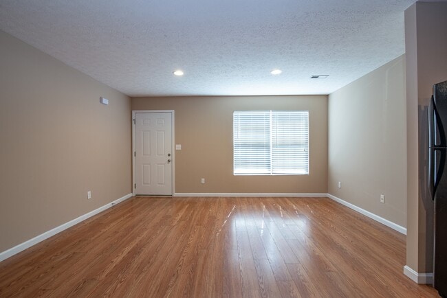 Photo - Penn Crossing